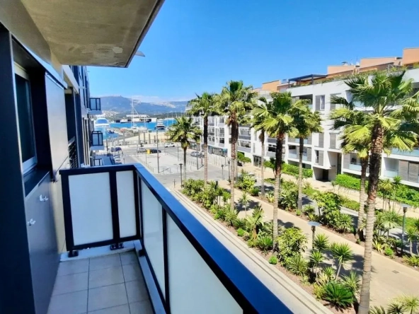 Studio de 35m² avec vue port à La Seyne-sur-Mer - Investissement ou premier achat
