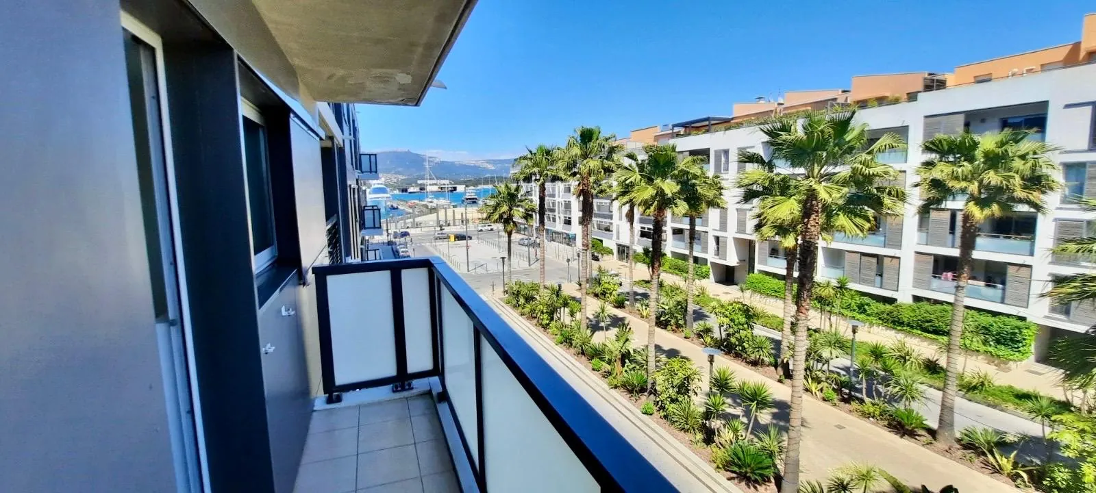 Studio de 35m² avec vue mer à La Seyne-sur-Mer – Idéal investisseur ou premier achat 