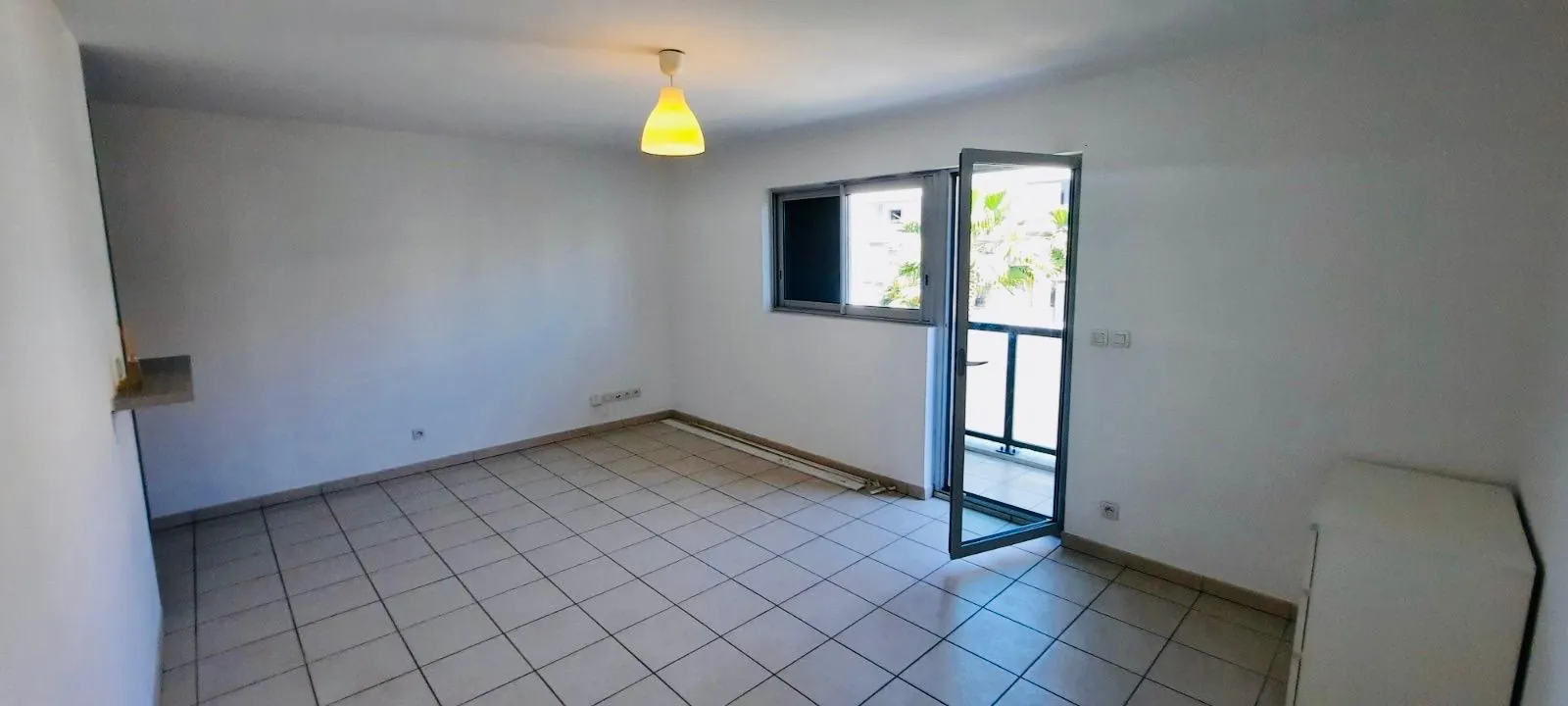 Studio de 35m² avec vue mer à La Seyne-sur-Mer – Idéal investisseur ou premier achat 