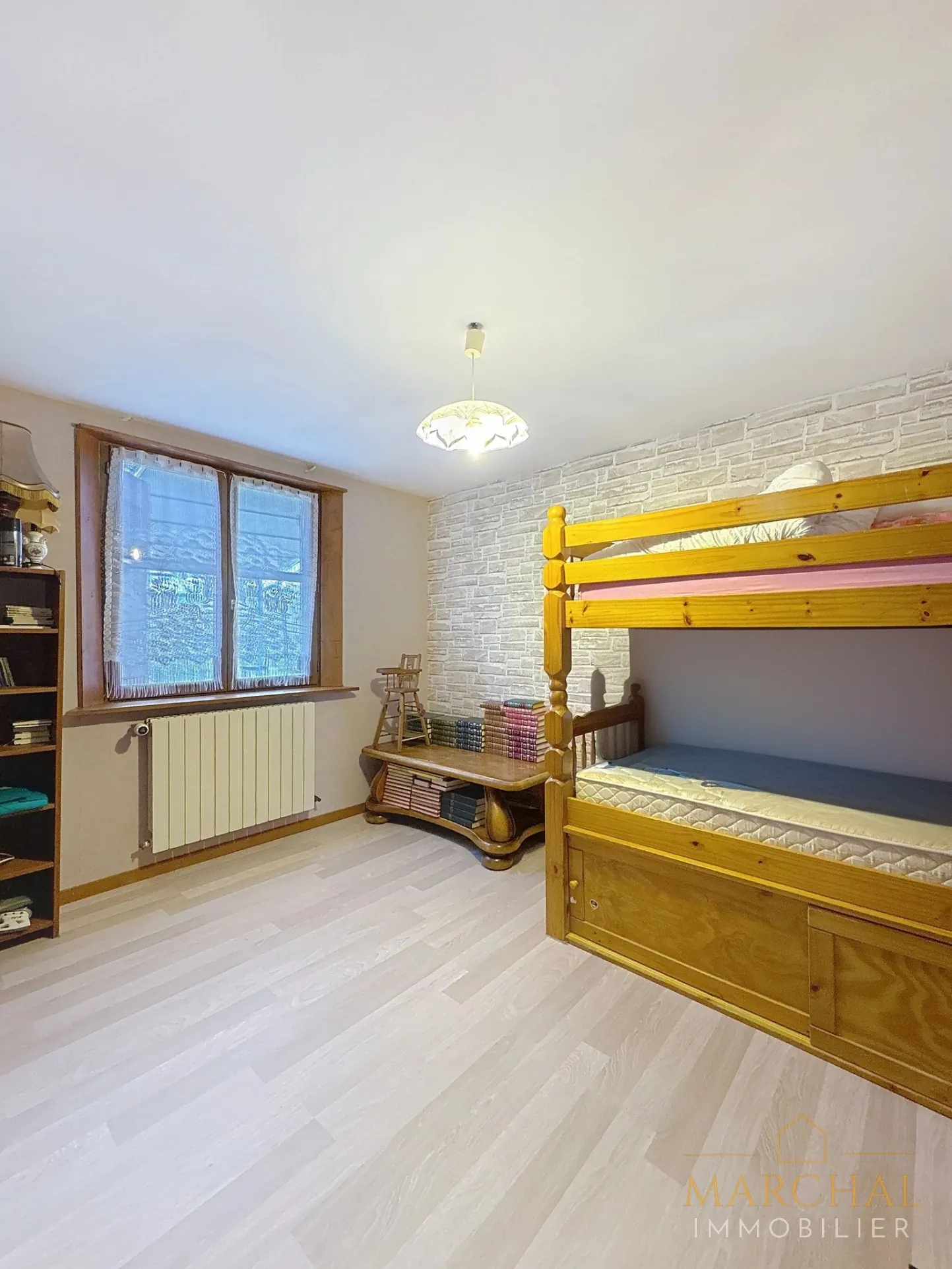 Maison individuelle de 4 chambres avec jardin et garage à Ancy-Dornot proche Metz 