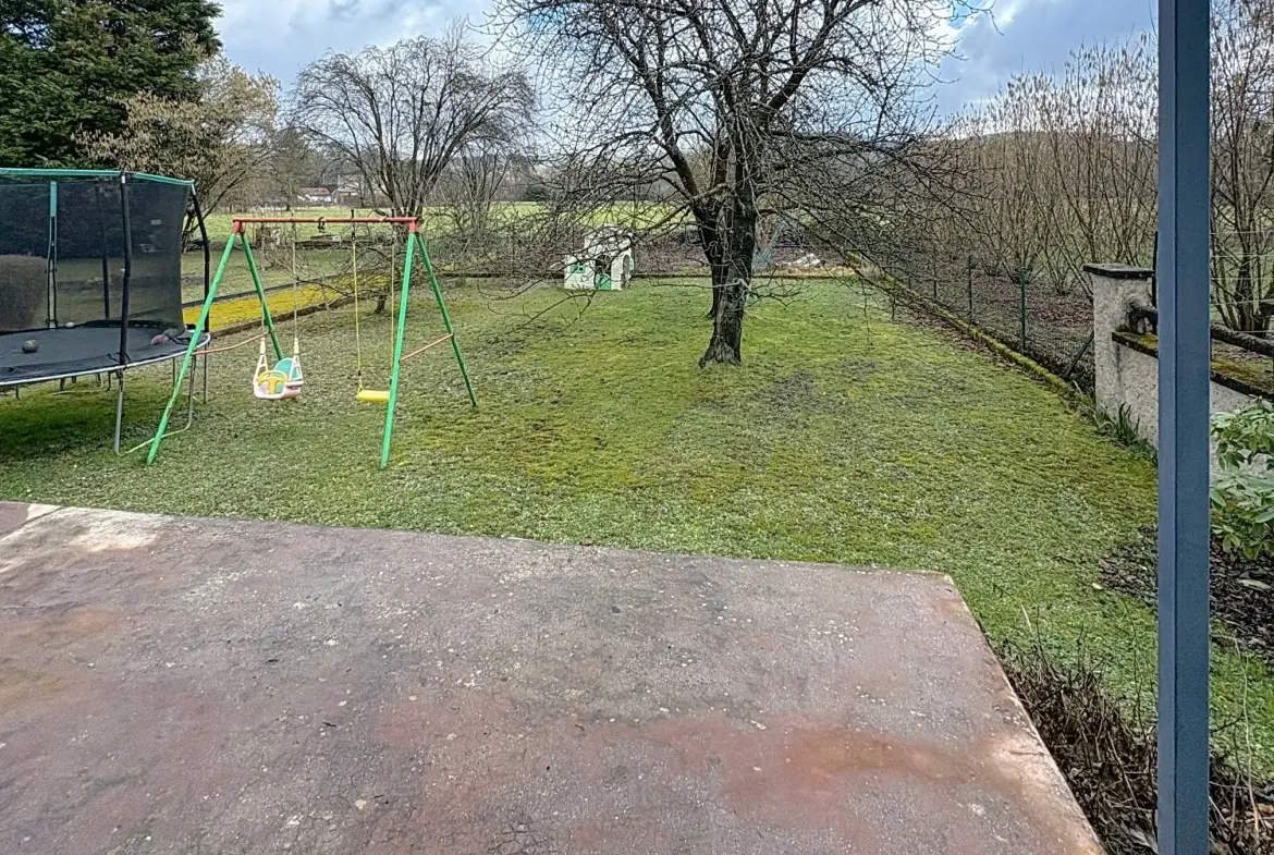 Maison individuelle de 4 chambres avec jardin et garage à Ancy-Dornot proche Metz 
