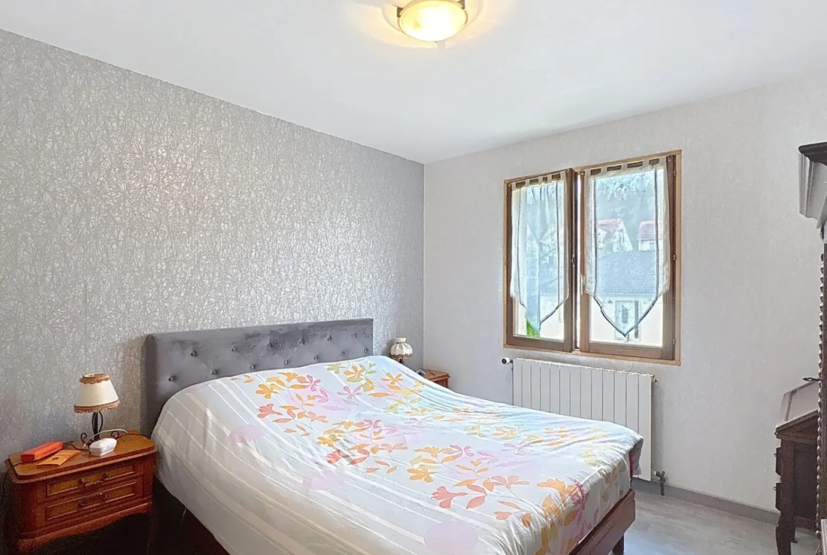 Maison individuelle de 4 chambres avec jardin et garage à Ancy-Dornot proche Metz 