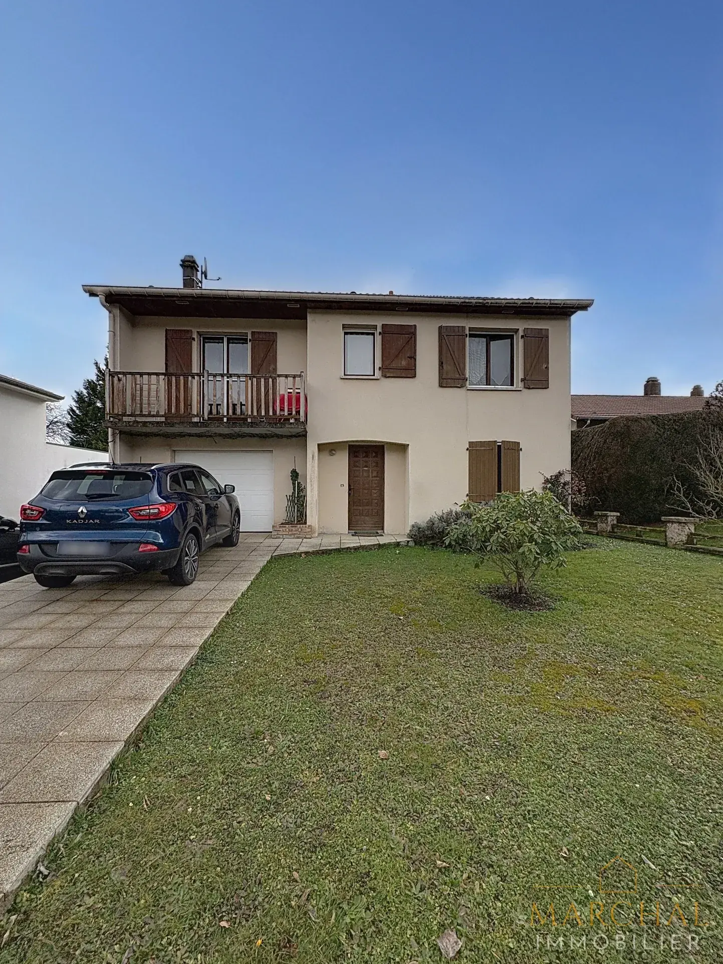 Maison individuelle de 4 chambres avec jardin et garage à Ancy-Dornot proche Metz 