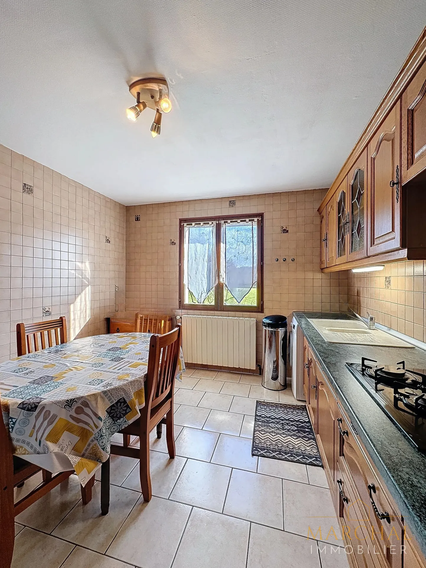 Maison individuelle de 4 chambres avec jardin et garage à Ancy-Dornot proche Metz 