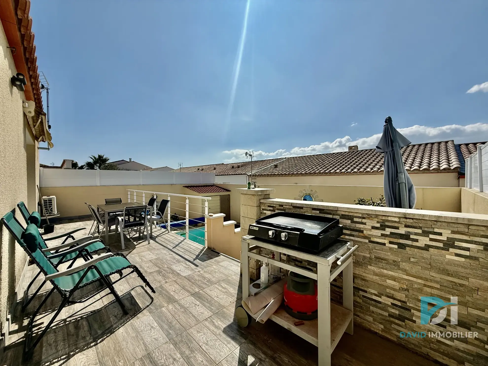 Villa moderne de plain-pied avec piscine à St Thibery - 75 m² 