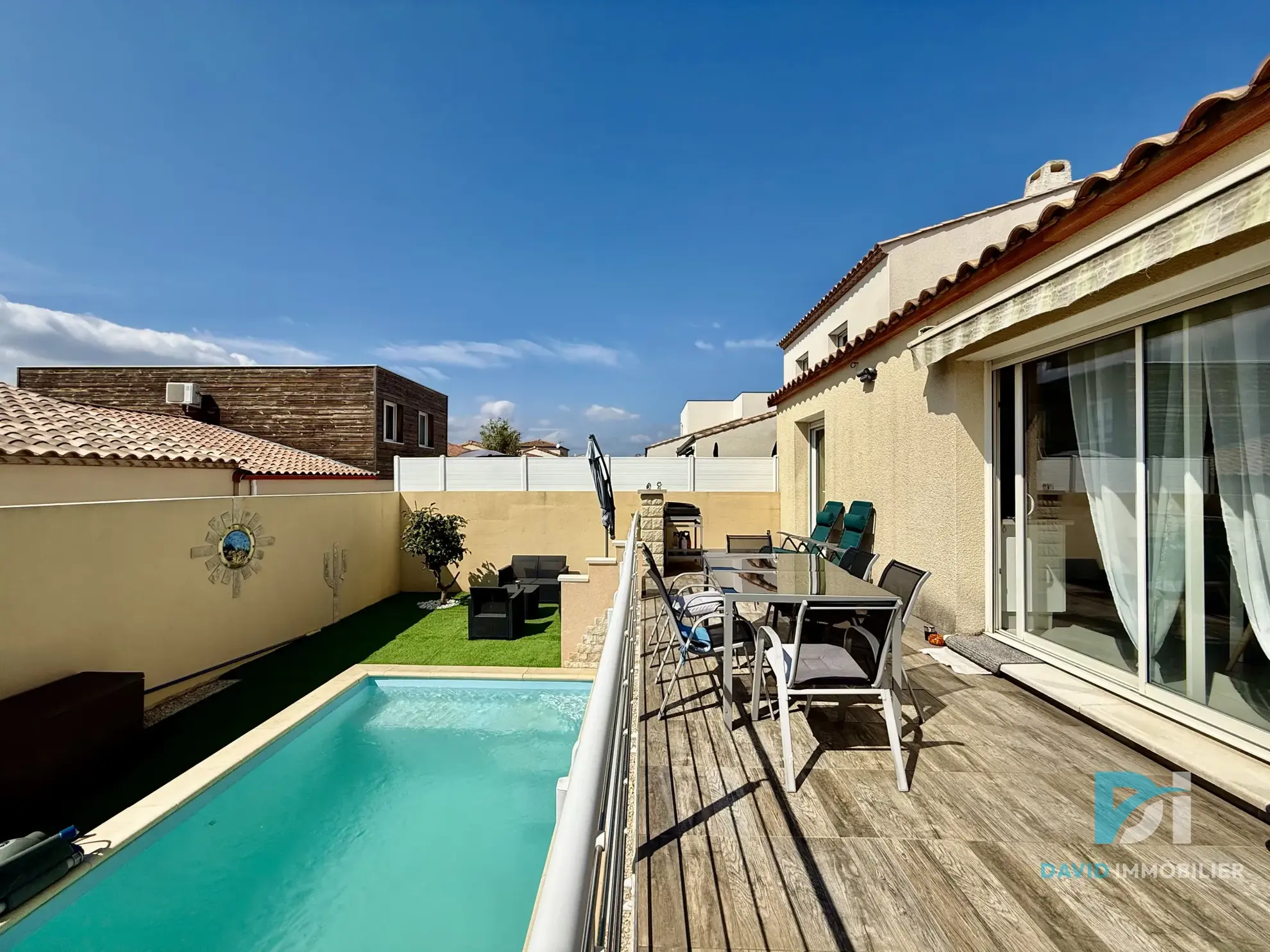 Villa moderne de plain-pied avec piscine à St Thibery - 75 m² 