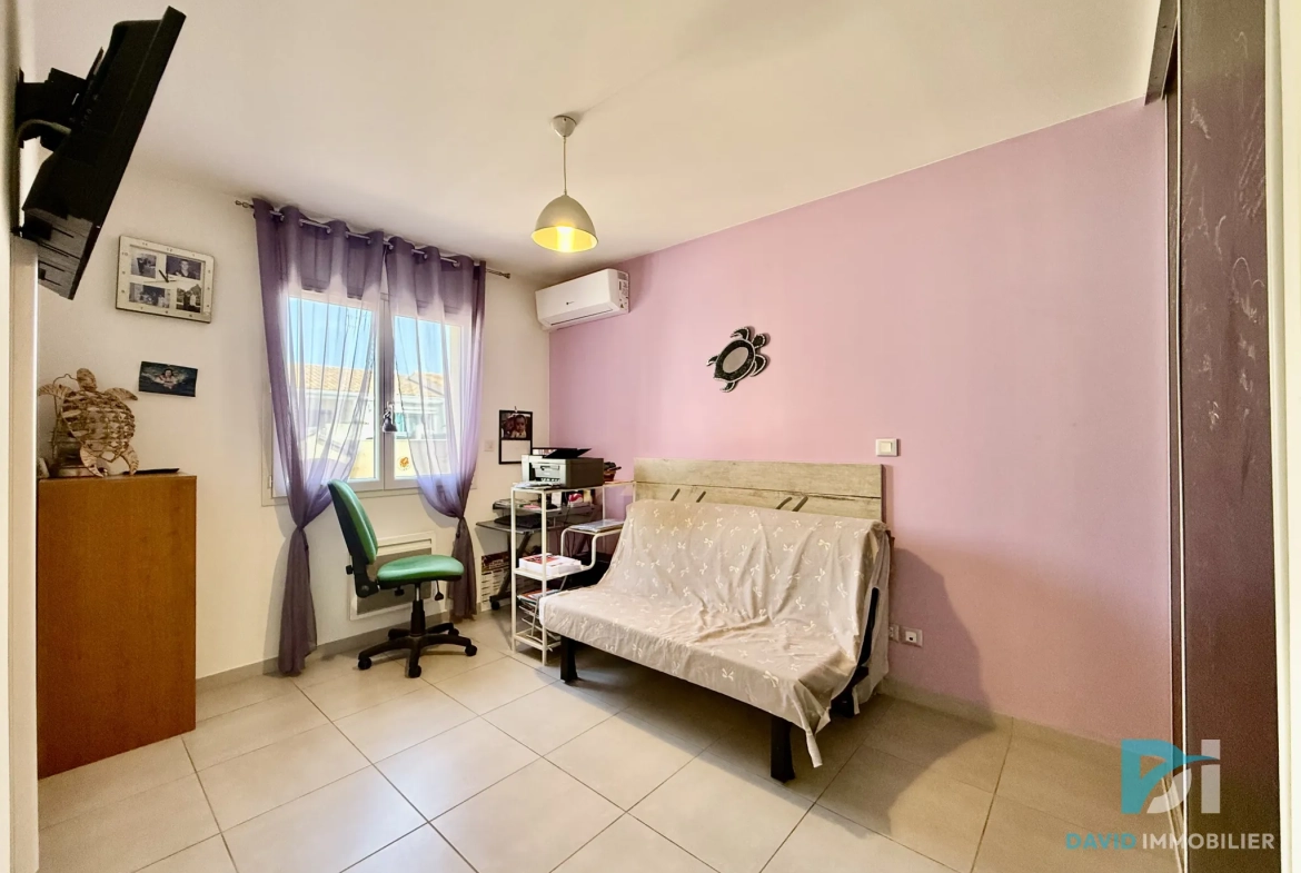 Villa moderne de plain-pied avec piscine à St Thibery - 75 m² 