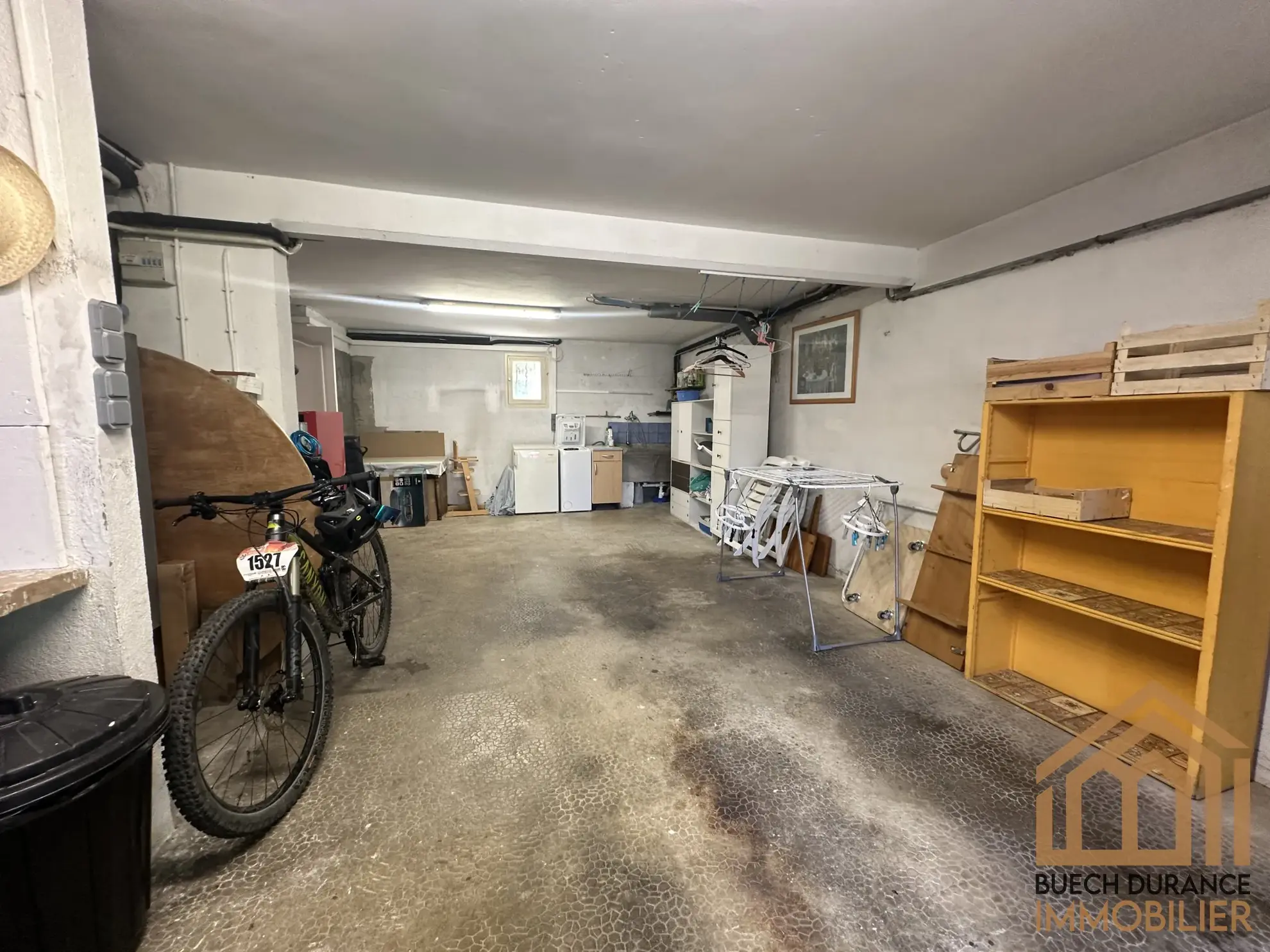 Maison individuelle à vendre à Laragne-Montéglin, 82 m² avec garage et jardin 