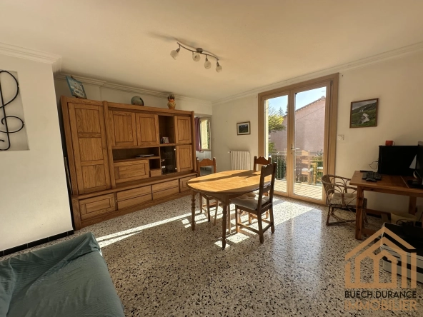 Maison individuelle à vendre à Laragne-Montéglin, 82 m² avec garage et jardin