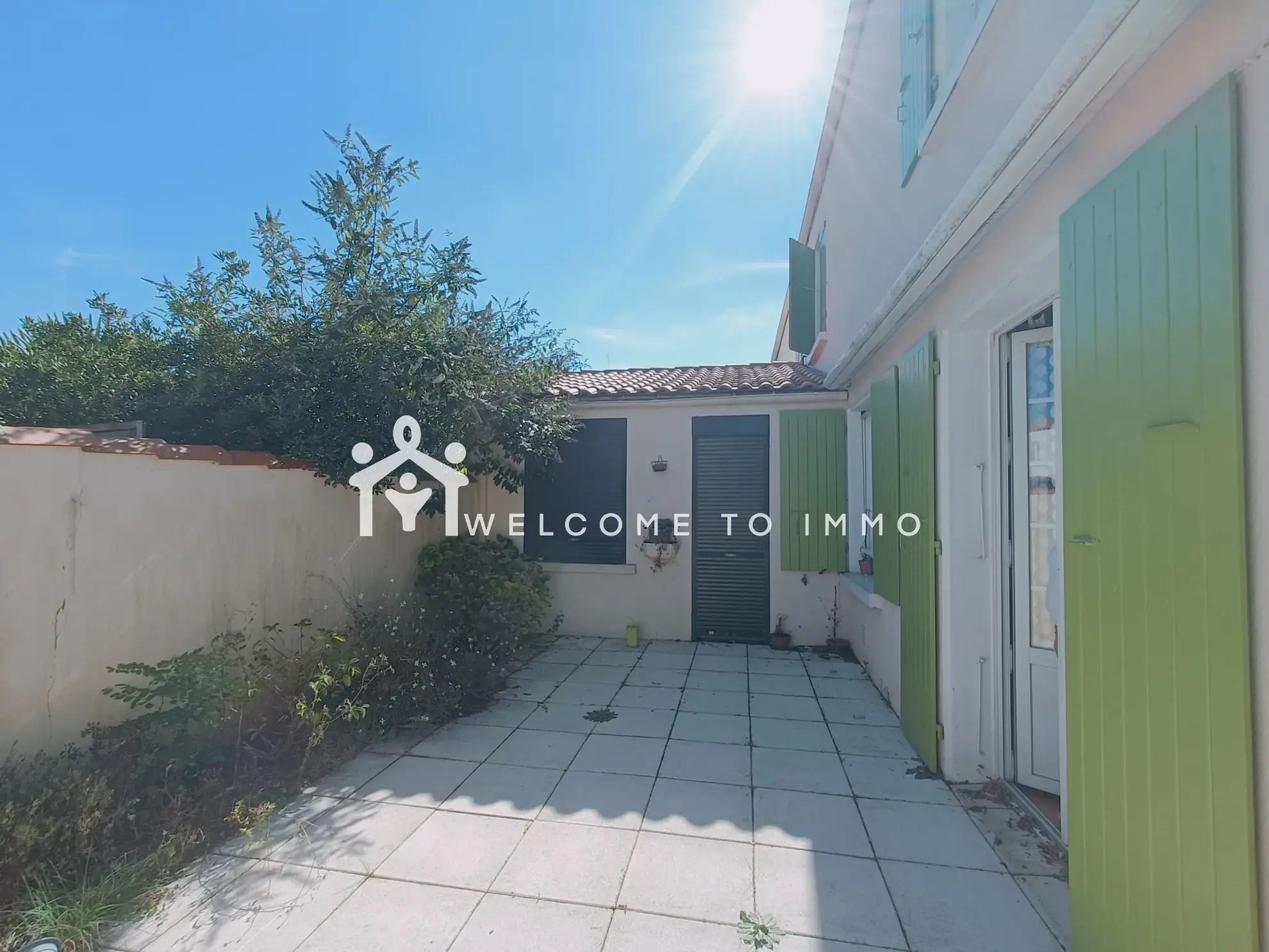Maison familiale de 93m² à La Rochelle avec jardin, garage et terrasse 