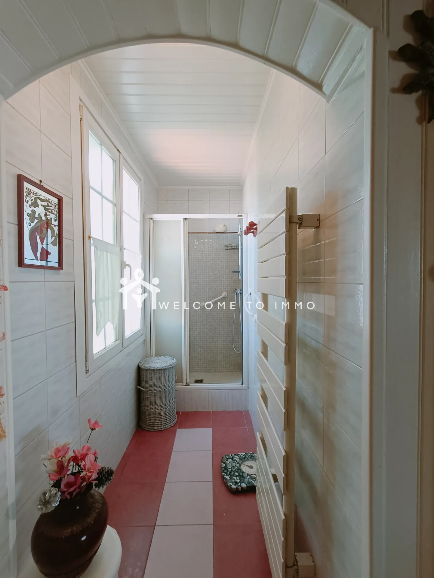 Maison familiale de 93m² à La Rochelle avec jardin, garage et terrasse 