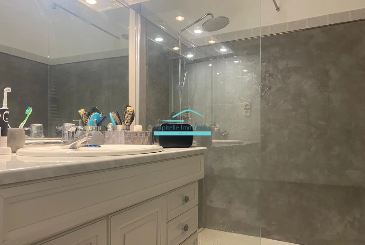 Appartement T3 lumineux avec vue mer à Cervione en Haute Corse 