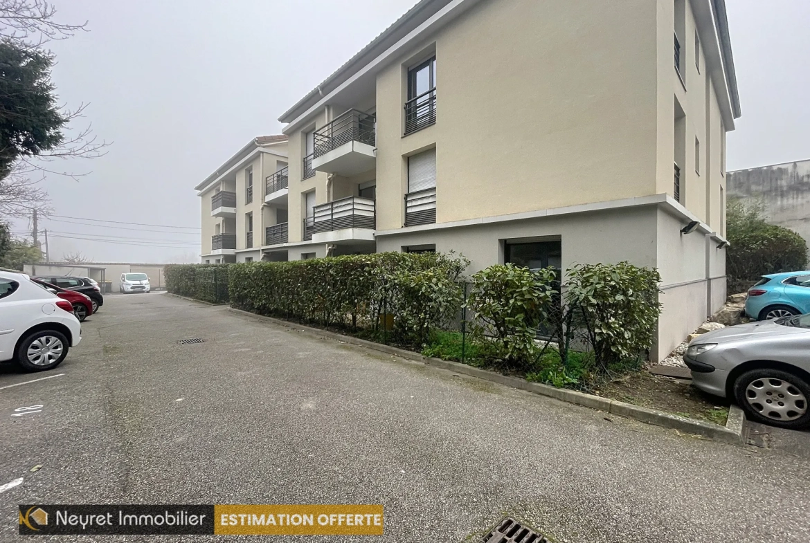 Studio à Vernaison de 20,22 m² avec parking privé - Idéal investisseur 