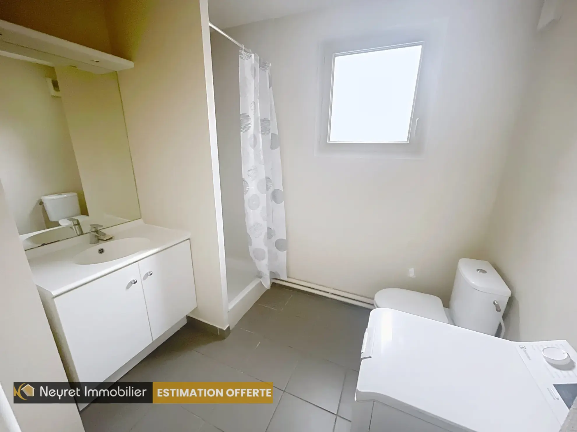Studio à Vernaison de 20,22 m² avec parking privé - Idéal investisseur 