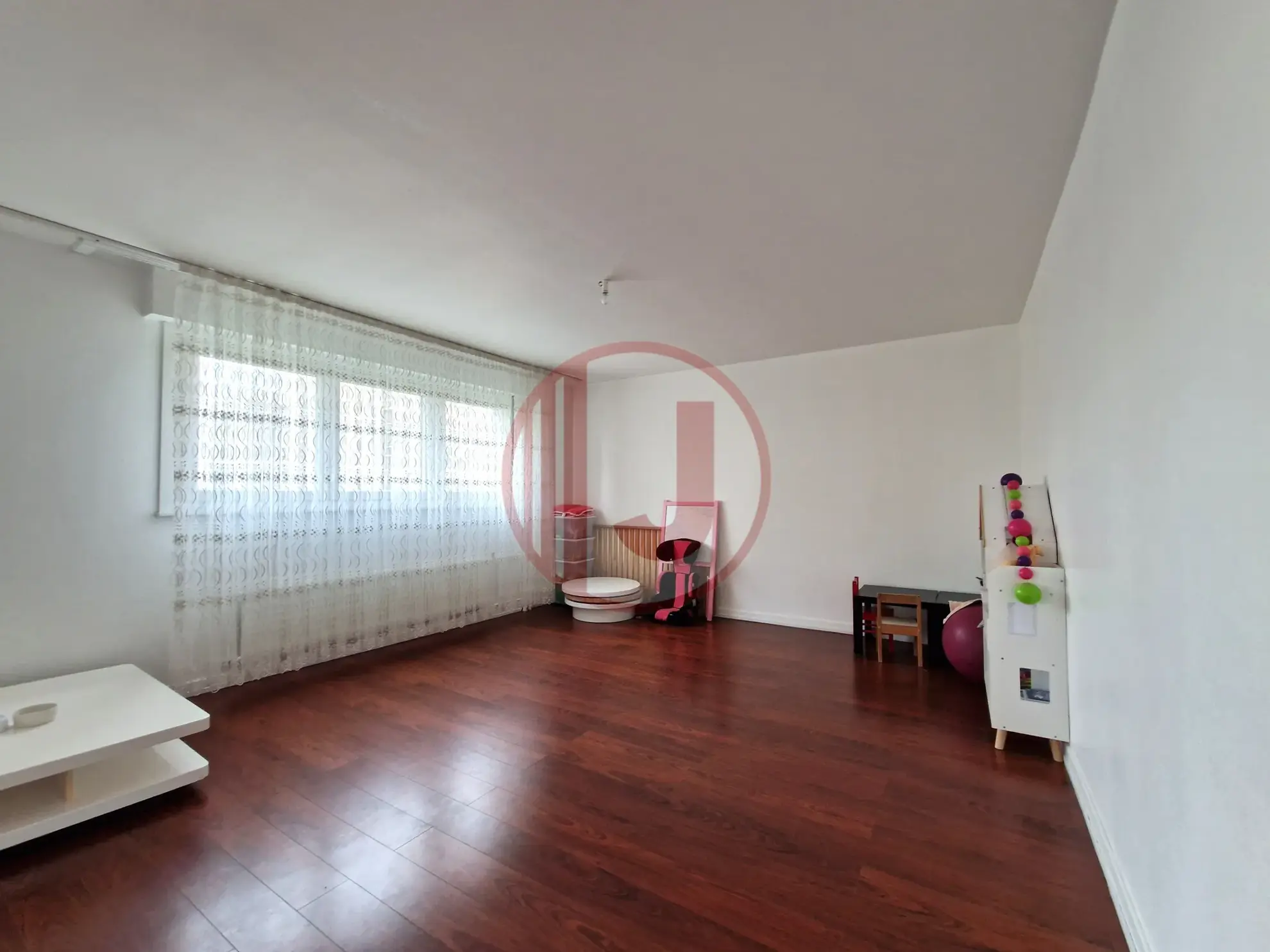 Appartement F5 spacieux en plein centre de Mulhouse avec balcon et loggia 