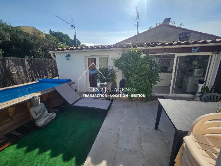 Appartement T2 avec jardin à Marseille - Beau espace extérieur et faibles charges 