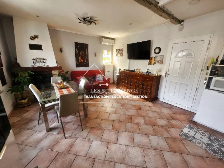Appartement T2 avec jardin à Marseille - Beau espace extérieur et faibles charges 