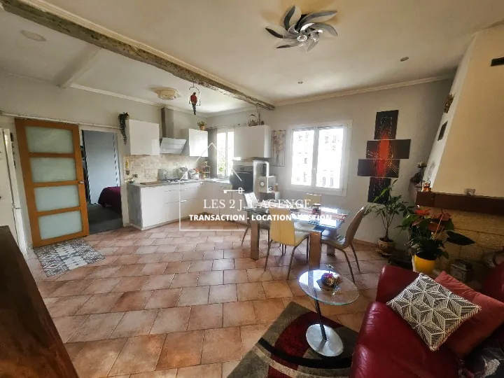 Appartement T2 avec jardin à Marseille - Beau espace extérieur et faibles charges 