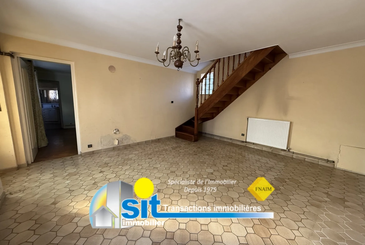 Charmante maison de village à Chonas L'Amballan avec potentiel d'investissement 