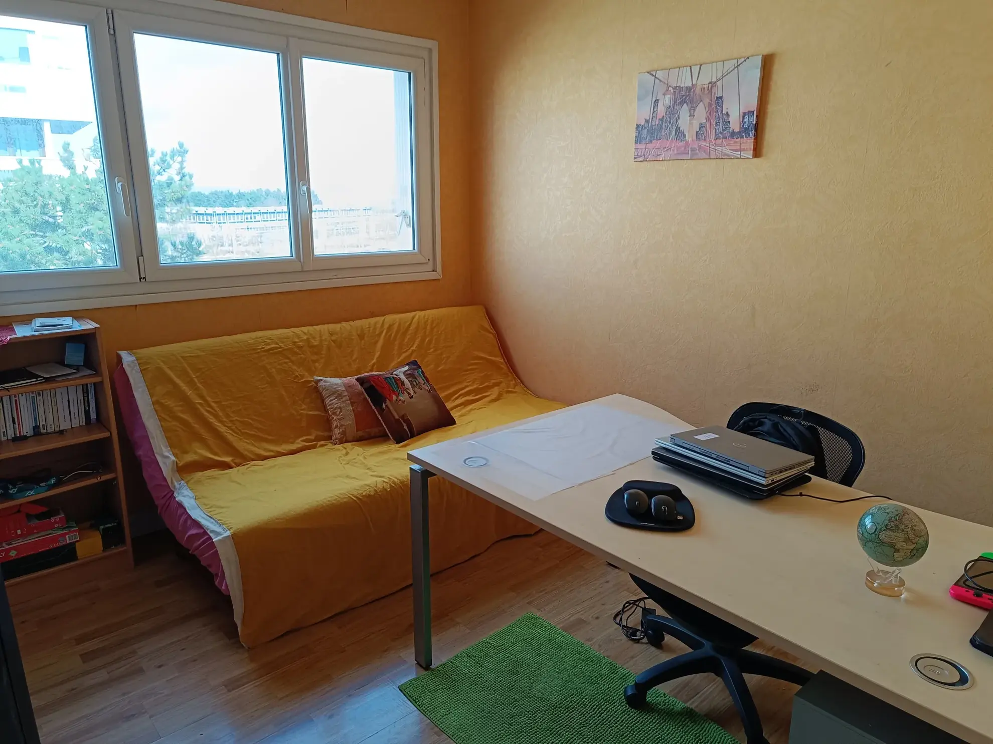 Appartement 4 pièces à Plaisir de 82 m² avec balcon et cave, idéalement situé 