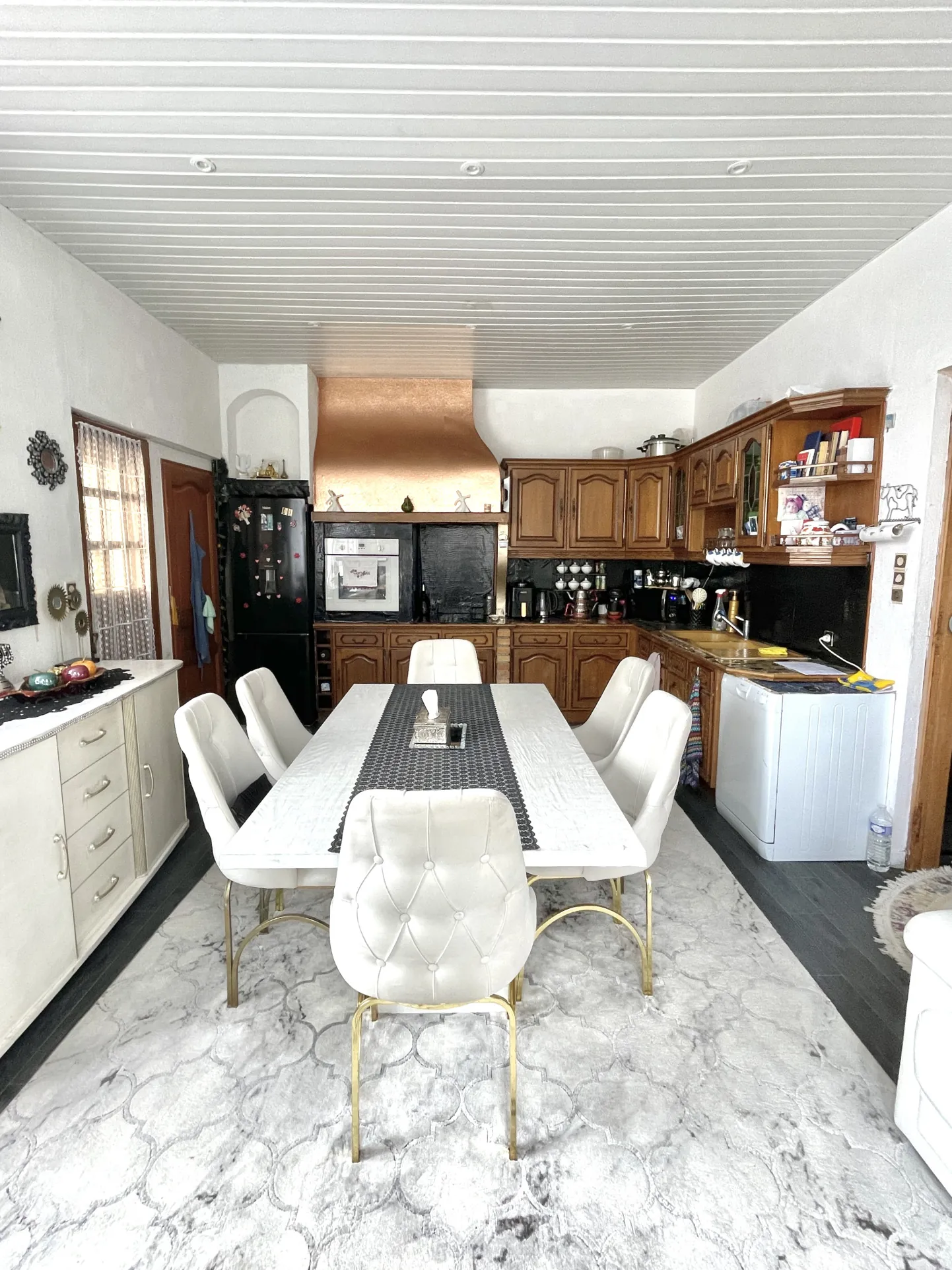 Maison à Saint-Quentin avec jardin, garage et grand parking - 112 m² 