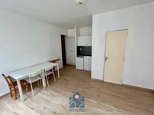 Studio à Clermont-Ferrand de 20,72 m² proche centre, investissement idéal 