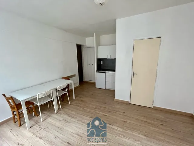 Studio à Clermont-Ferrand de 20,72 m² proche centre, investissement idéal 