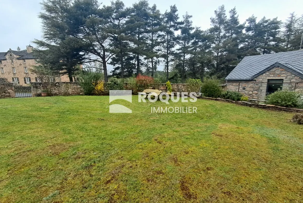 Ancienne bergerie rénovée à Veyreau, proche Millau, 50 m² avec jardin et terrasse 