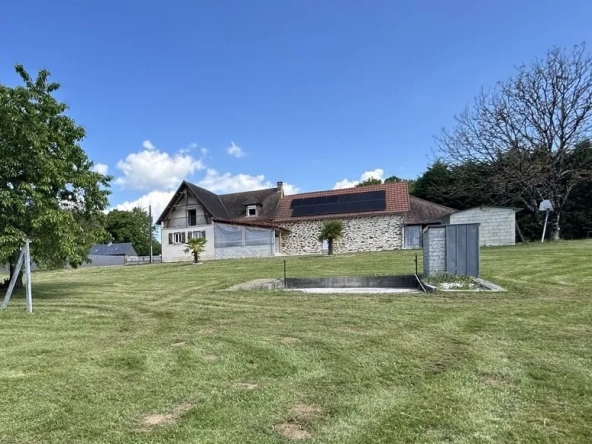 Belle maison à vendre à Seilhac avec grand terrain et équipements écologiques