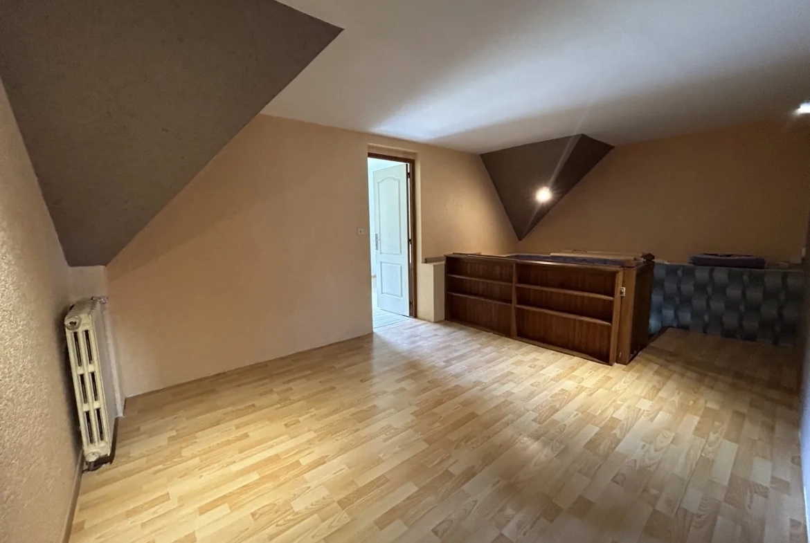 Belle maison à vendre à Seilhac avec grand terrain et équipements écologiques 