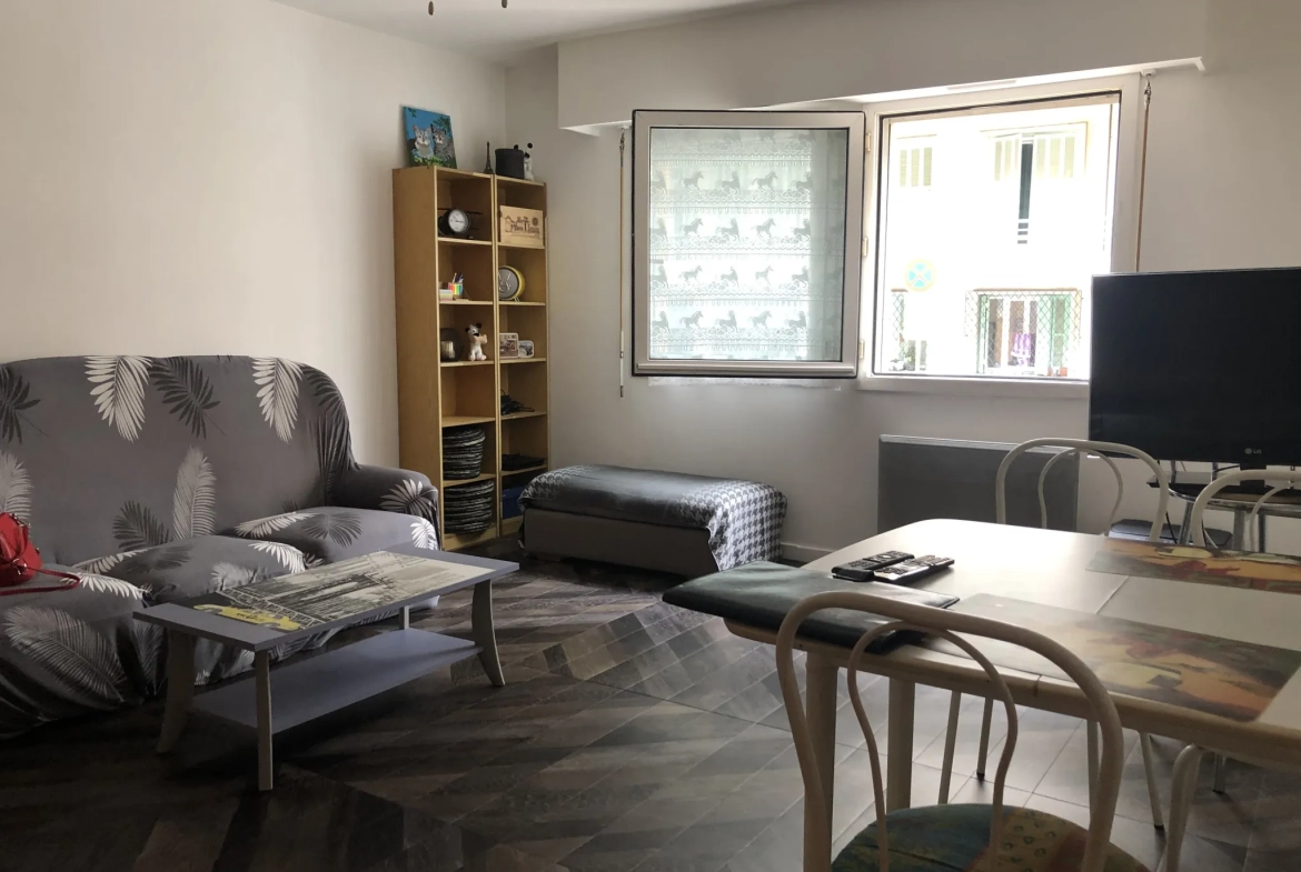 Appartement 2-3 pièces de 50 m² à Nice proche plage et environnement calme 
