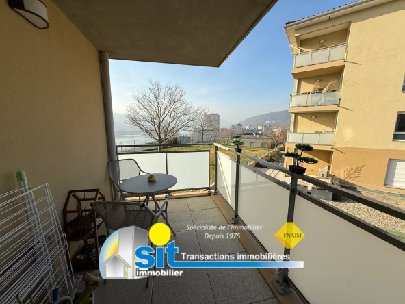Vente d'un appartement de 40 m² avec terrasse et garage à Vienne Estressin