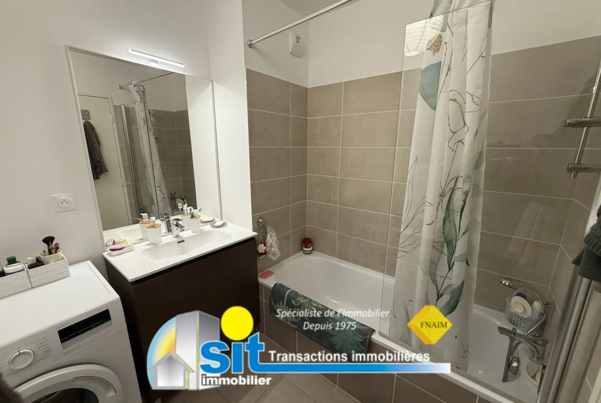 Vente d'un appartement de 40 m² avec terrasse et garage à Vienne Estressin 