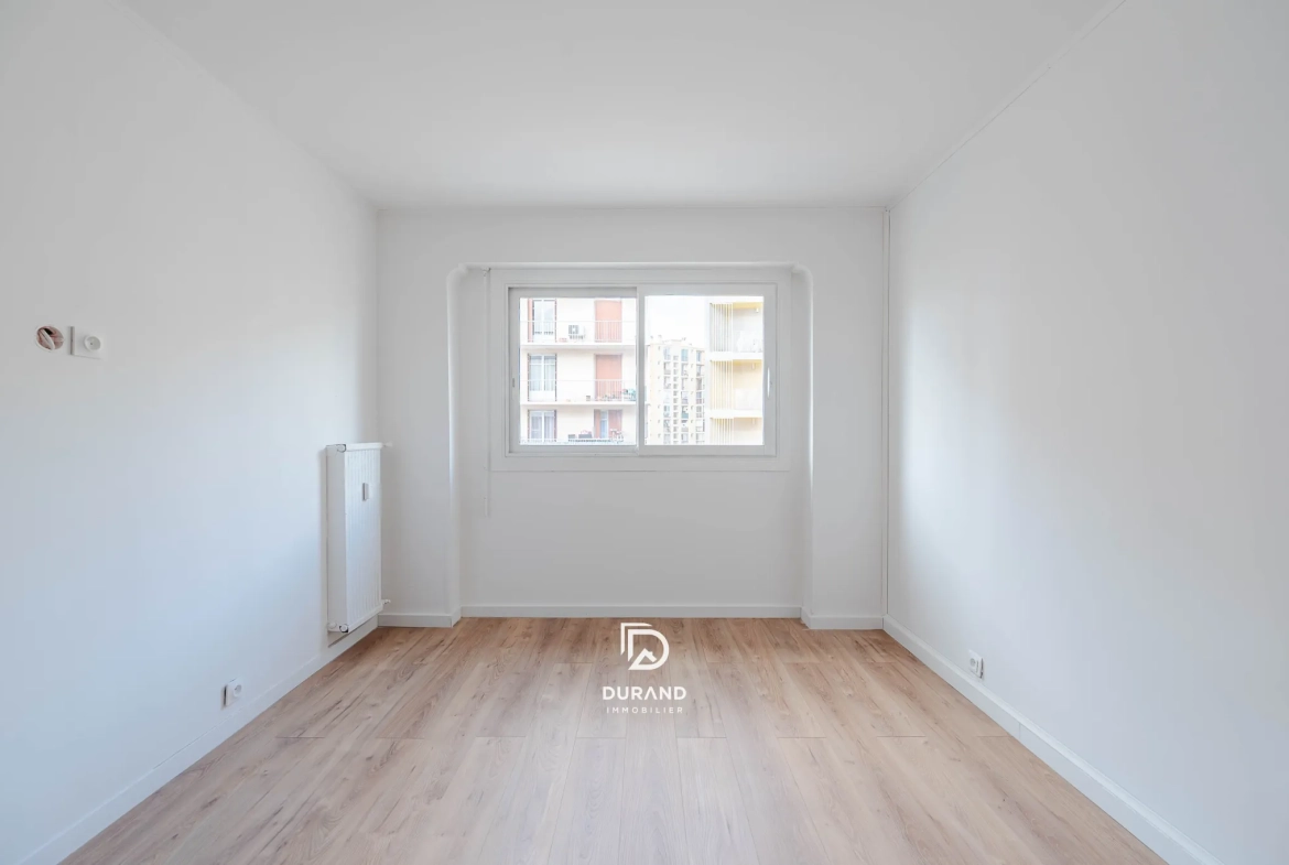 Bel appartement 3 pièces avec terrasse et parking à Marseille 
