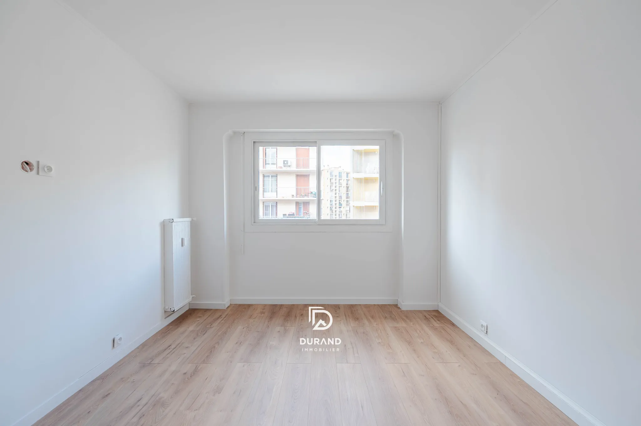 Bel appartement 3 pièces avec terrasse et parking à Marseille 