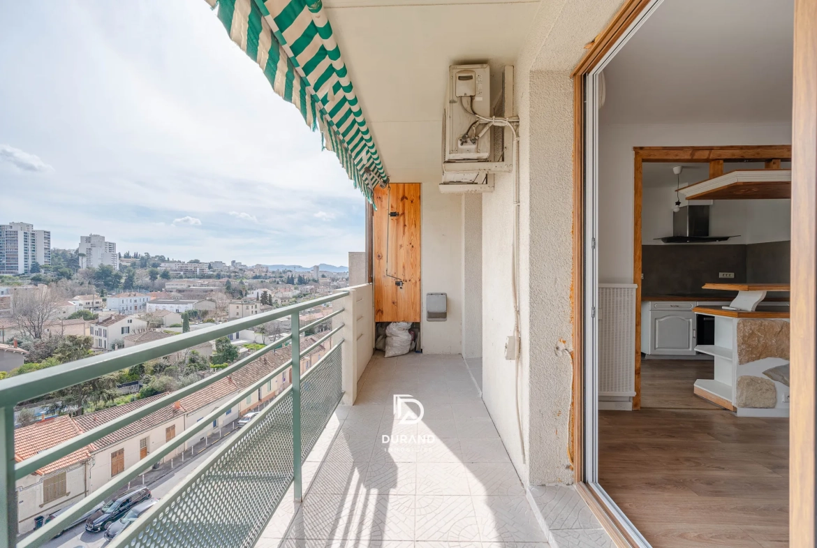 Bel appartement 3 pièces avec terrasse et parking à Marseille 