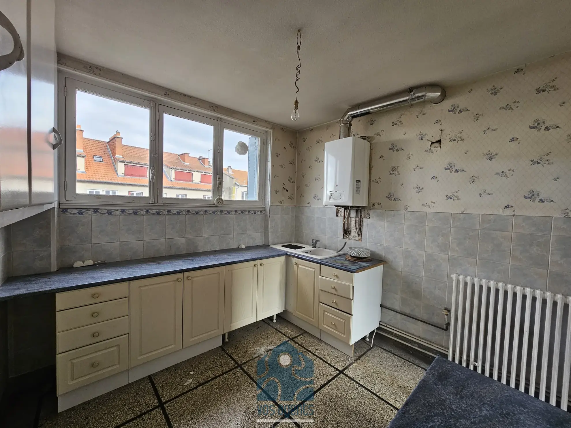 Appartement T3 à Clermont-Ferrand avec garage, balcon et vue sur le Puy-de-Dôme 