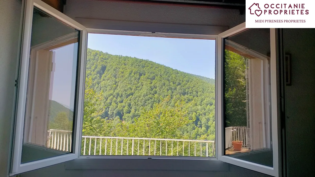 Maison de montagne de 120m² avec terrain à Massat, exposée sud 