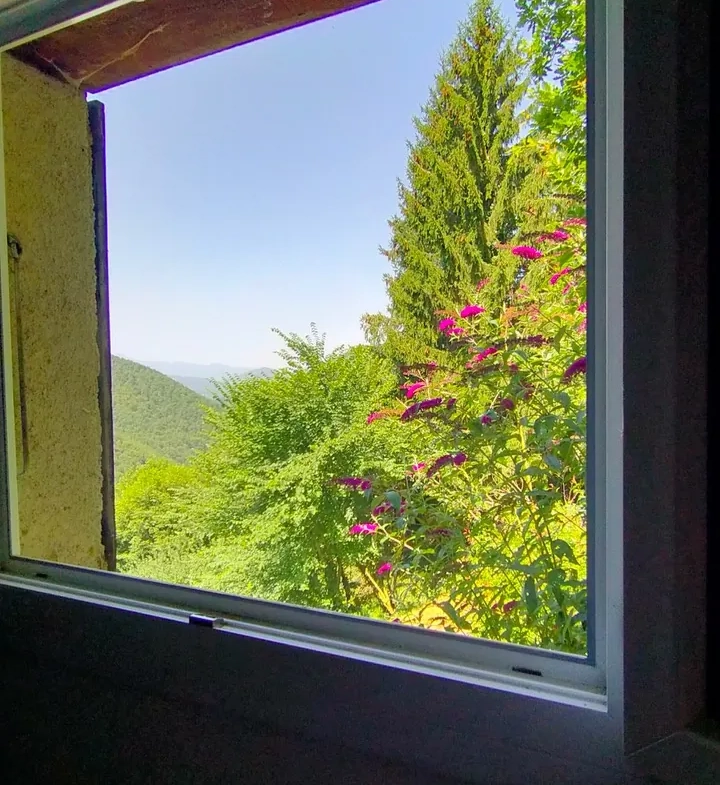 Maison de montagne de 120m² avec terrain à Massat, exposée sud 