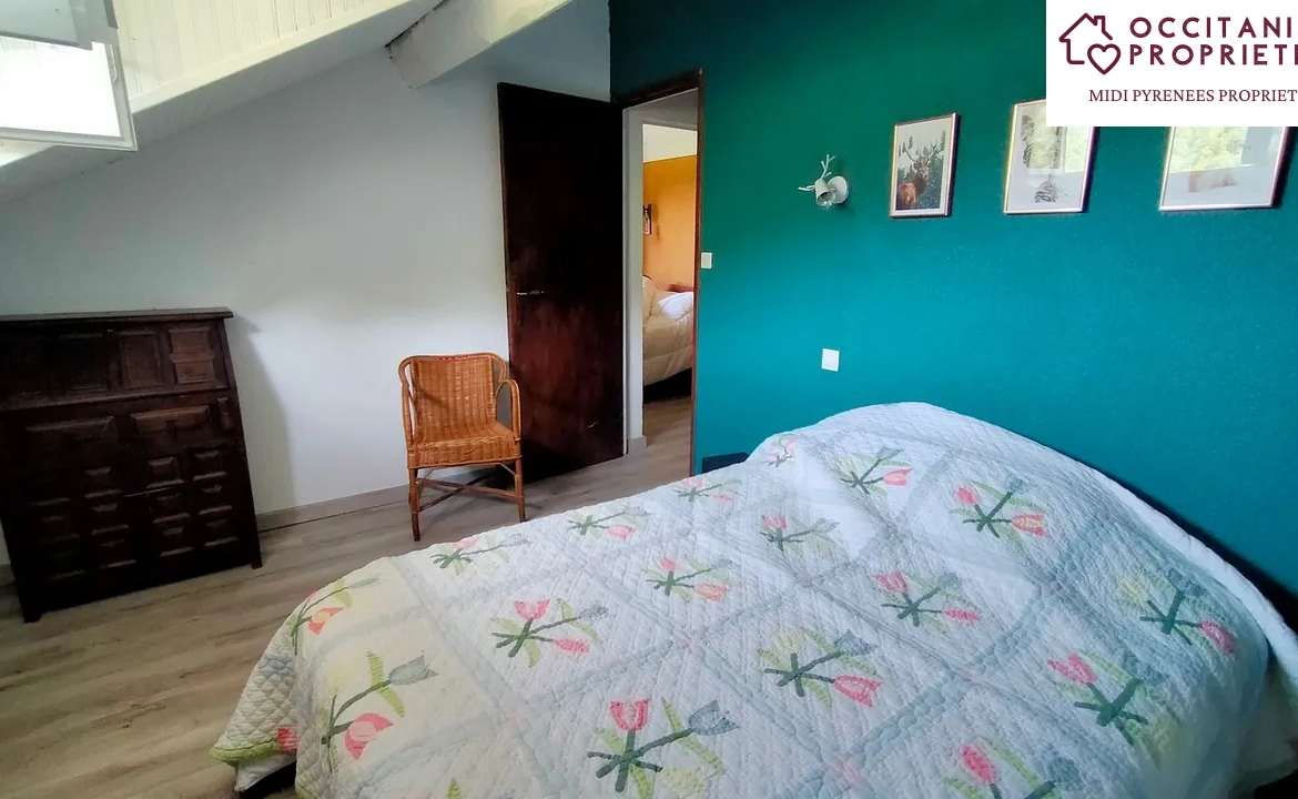 Maison de montagne de 120m² avec terrain à Massat, exposée sud 