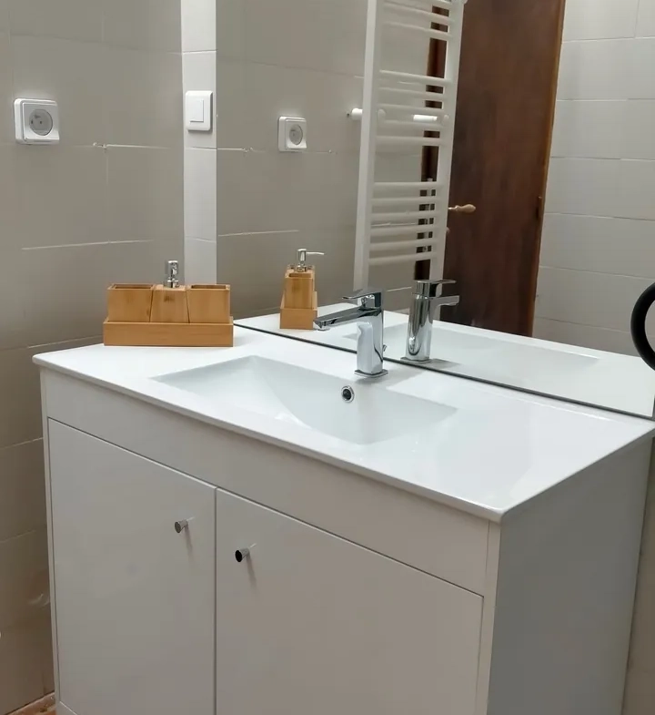 Maison de montagne de 120m² avec terrain à Massat, exposée sud 