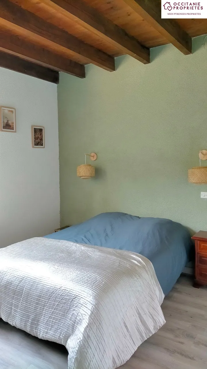 Maison de montagne de 120m² avec terrain à Massat, exposée sud 