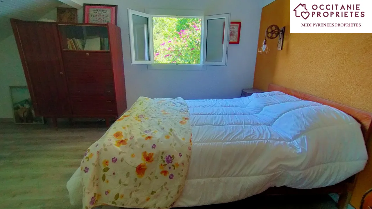 Maison de montagne de 120m² avec terrain à Massat, exposée sud 