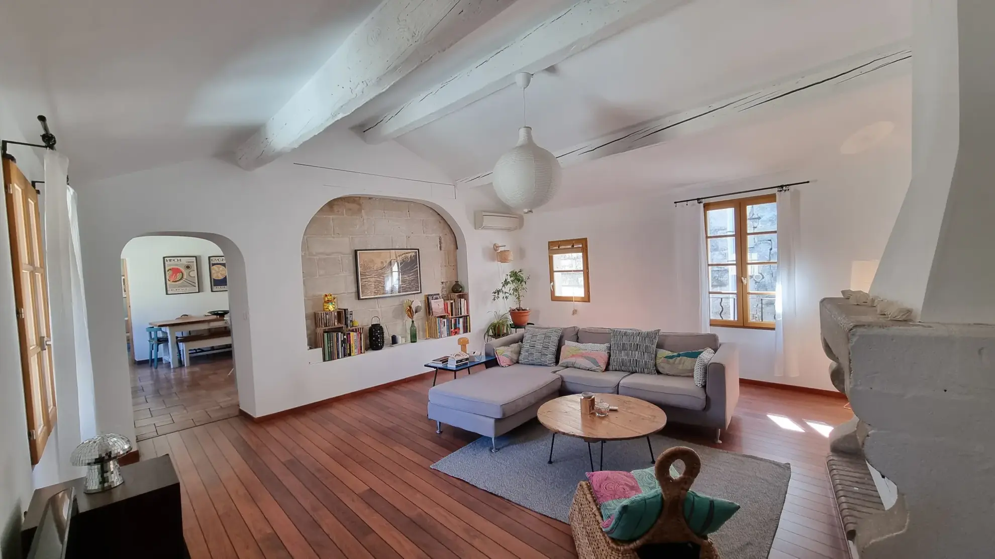 Appartement 4 pièces rénové à Sommieres - 113,49 m², proche centre-ville 