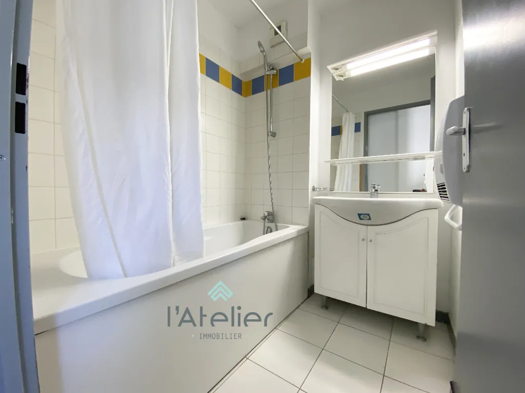 Appartement T2 cabine avec terrasse et piscine à Arreau - Vue montagne 