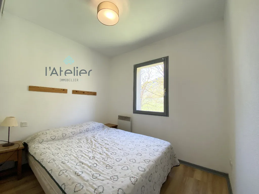 Appartement T2 cabine avec terrasse et piscine à Arreau - Vue montagne 