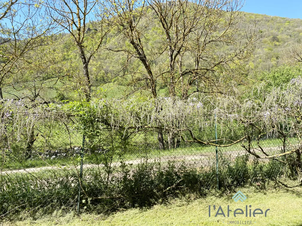 Appartement T2 cabine avec terrasse et piscine à Arreau - Vue montagne 