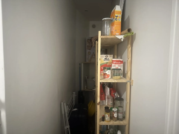 Appartement T2 à vendre dans le 14e arrondissement de Paris avec cour et forte consommation énergétique 