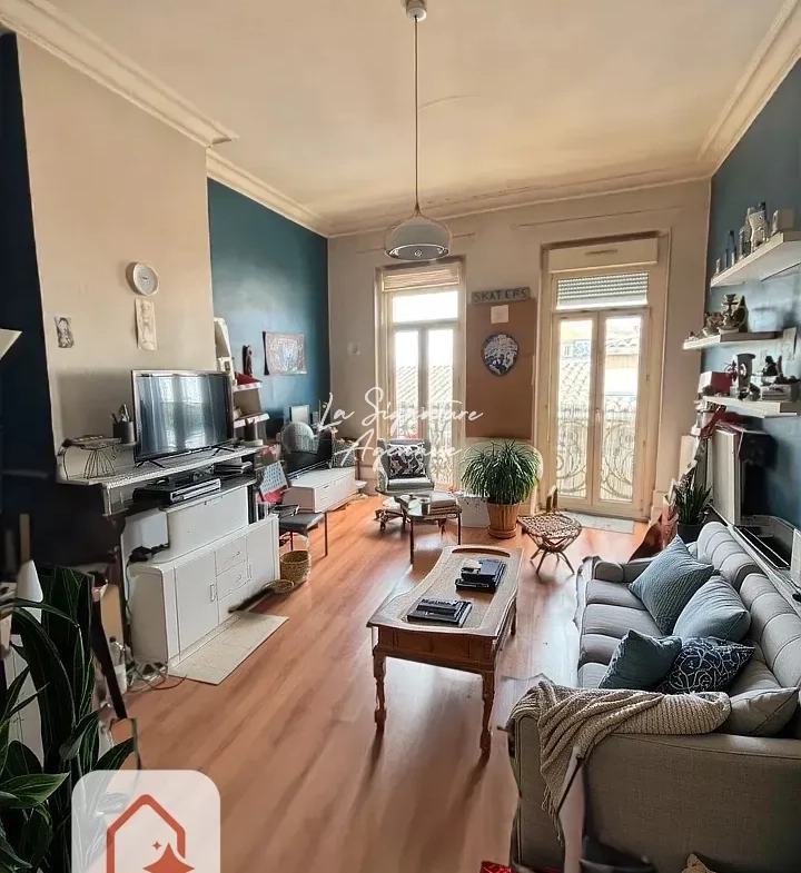 Appartement T3 lumineux de 93m² au centre-ville d'Agen 