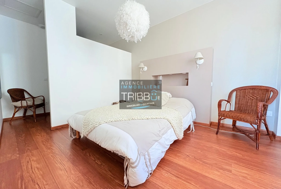Maison de village de 92 m² avec garage à Pollestres - Confort et charme au centre 